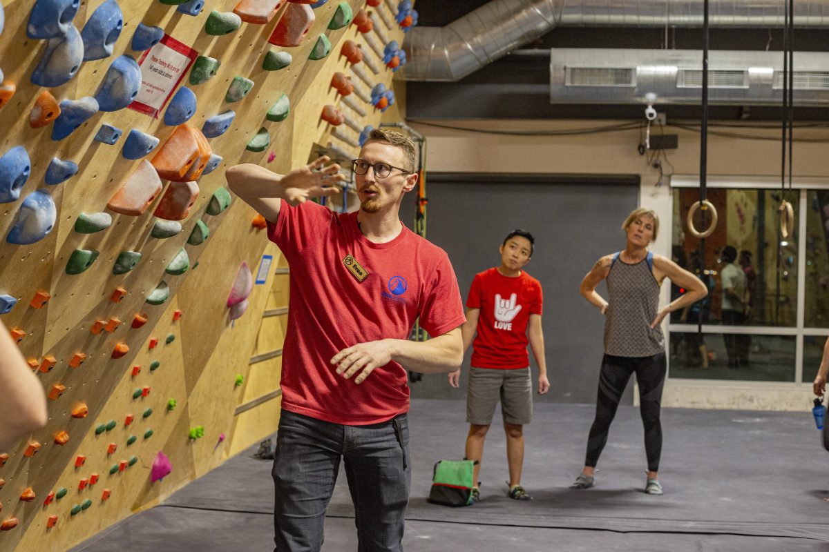 Adult Climbing Classes Übergrippen Denver